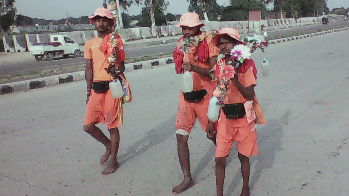 kanwariya, travellers