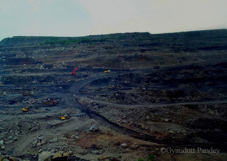 गूनूडीह खदान का एक अन्य दृष्य
