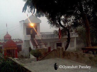 शीतलामाता-हनुमान जी मंदिर