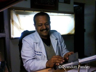 डा. प्रकाश खेतान, न्यूरोसर्जन। 