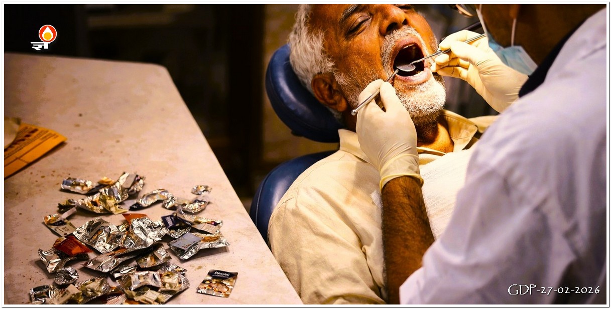 Dentist and wrappers